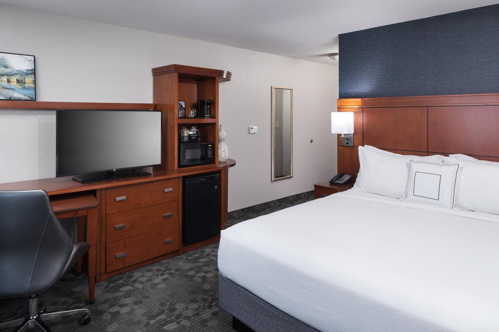 Courtyard By Marriott Austin Parmer Tech Ridge Экстерьер фото