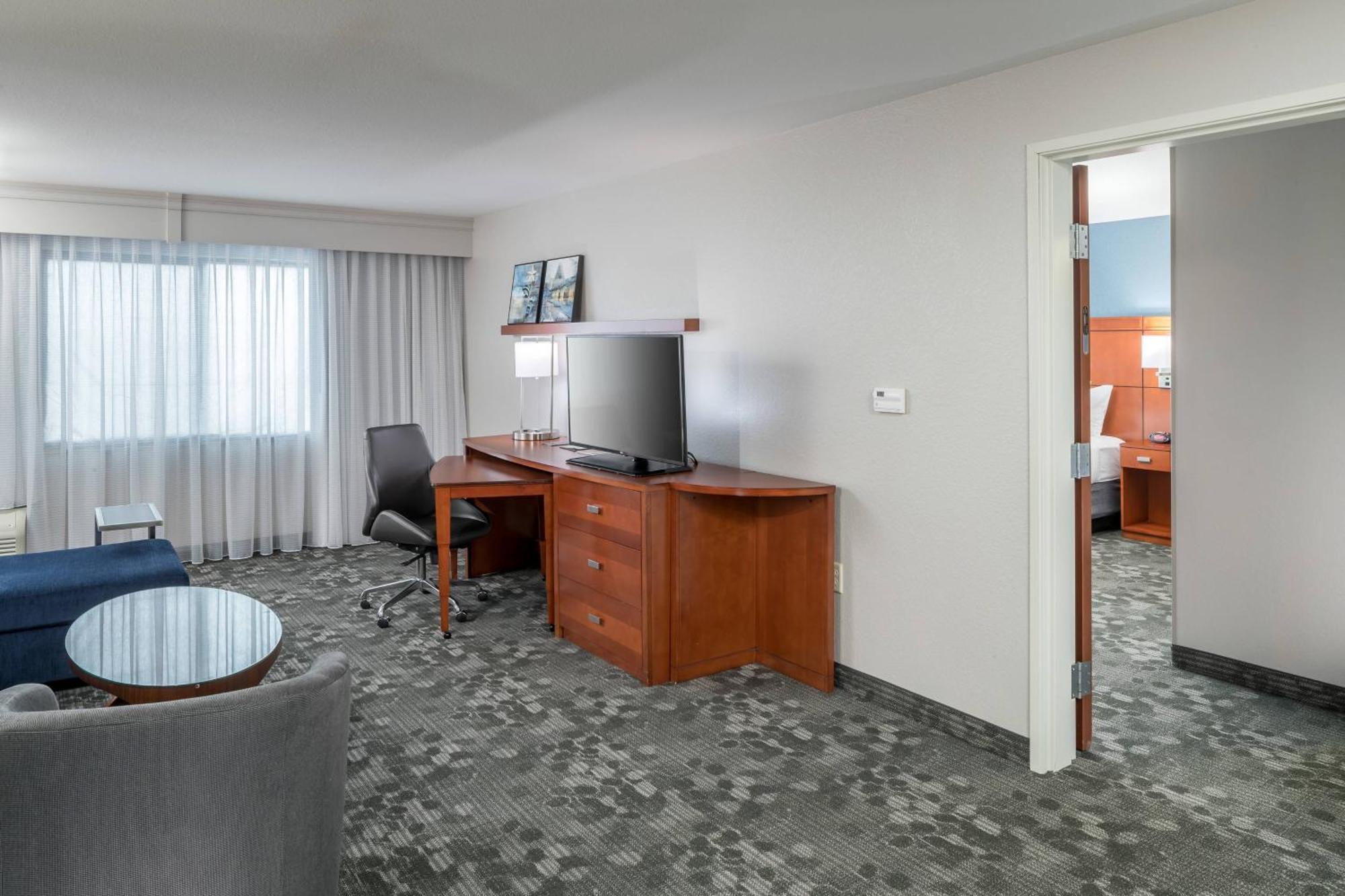 Courtyard By Marriott Austin Parmer Tech Ridge Экстерьер фото